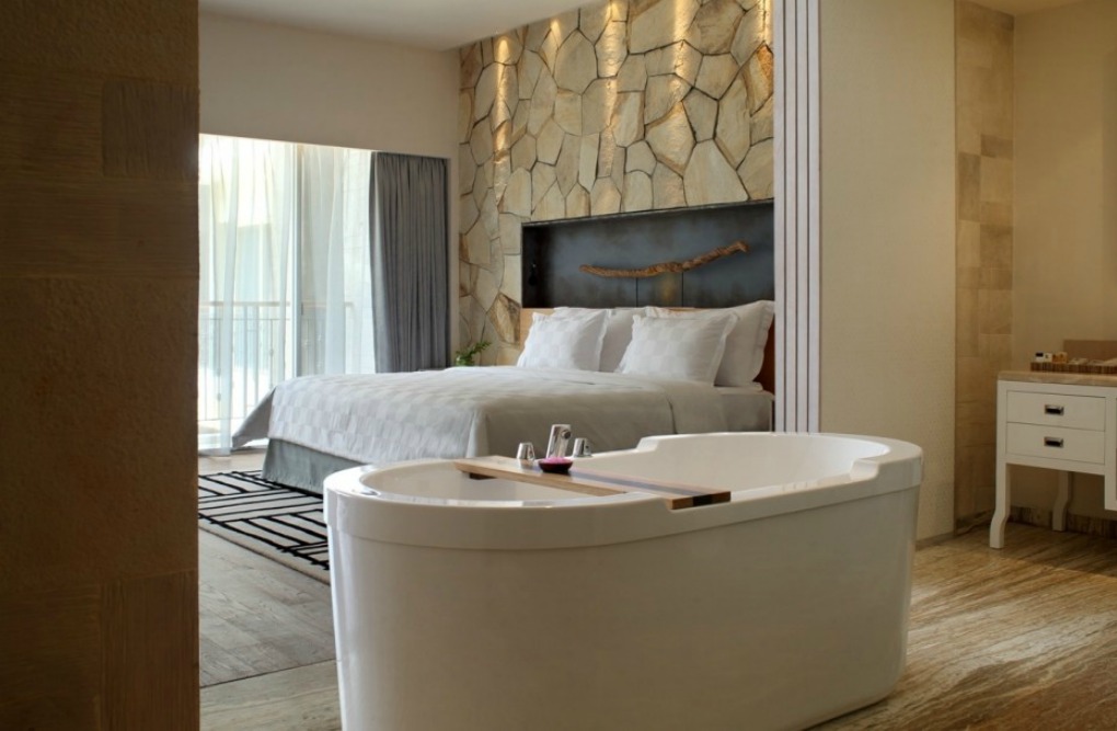 4 Hotels With In Room Bathtubs Showcase A Luxury Upgrade In