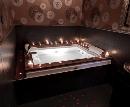 hotel jacuzzi design, nira caledonia