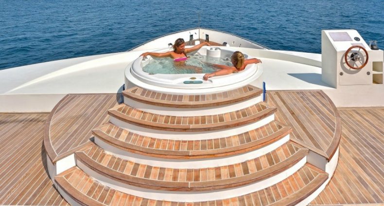 Floating Resort by Scubaspa, Kaafu Atoll, Maldives