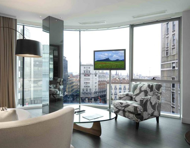 Hotels made of glass all you need to know about the new hotel trend