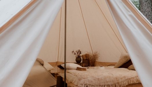 Glamping: the new luxury travel trend and how to make the most out of it